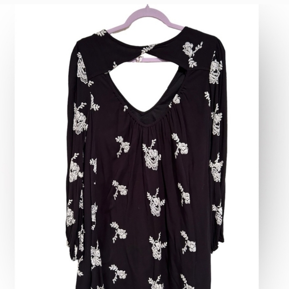 Free People Women's Black White Emroidered Swing Spring Dress - Picture 6 of 7